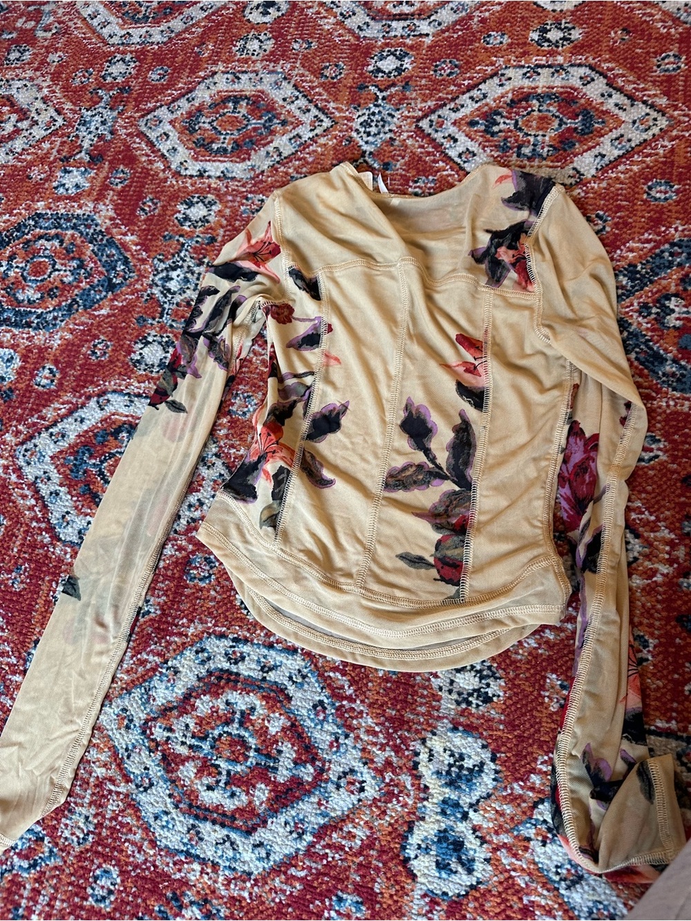 Floral mesh long sleeve - Picture 3 of 3